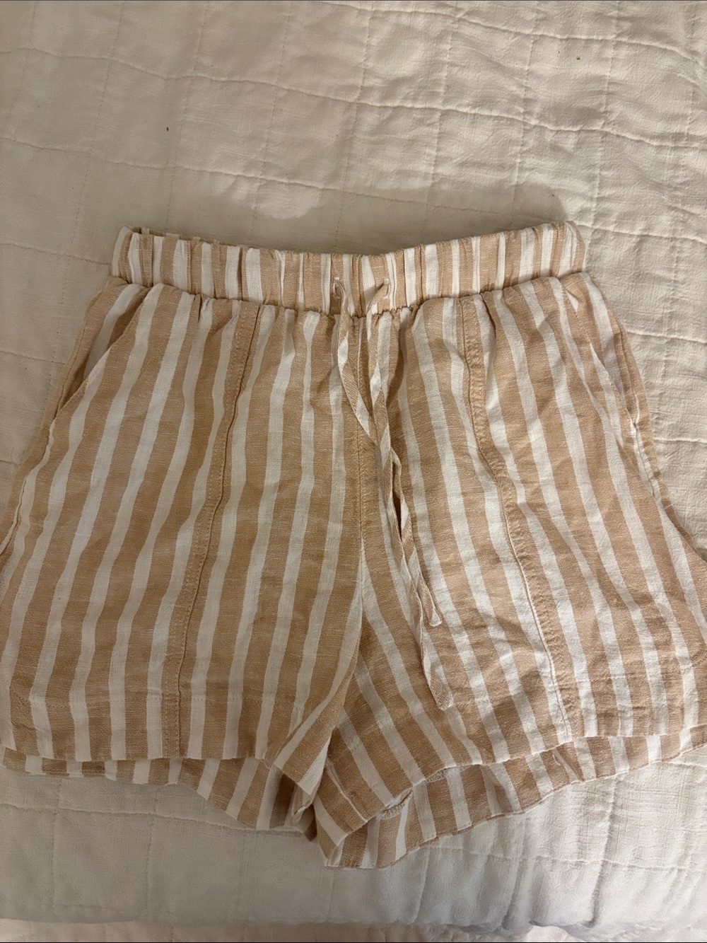 Universal Thread Beige and White Striped High-Waist Shorts